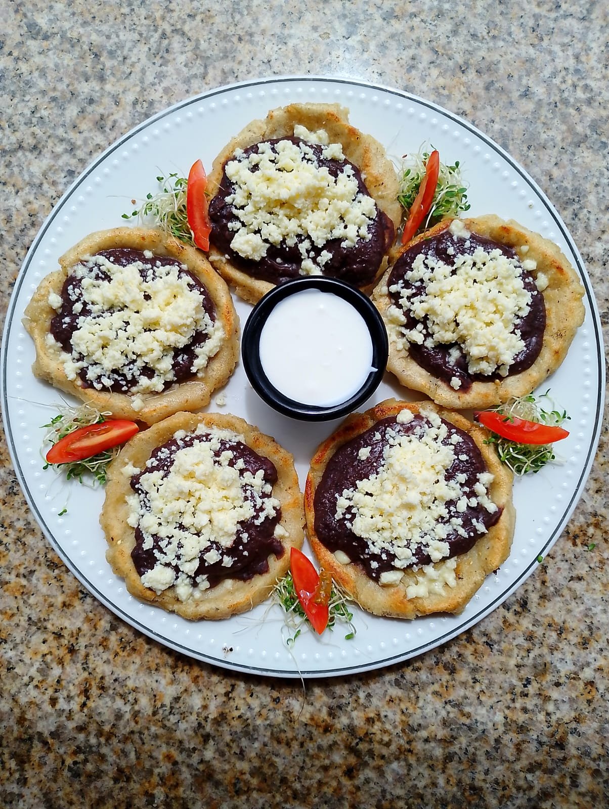 Sopes estilo baja